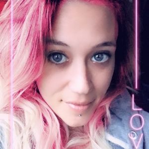 Meet your Posher, Krystal